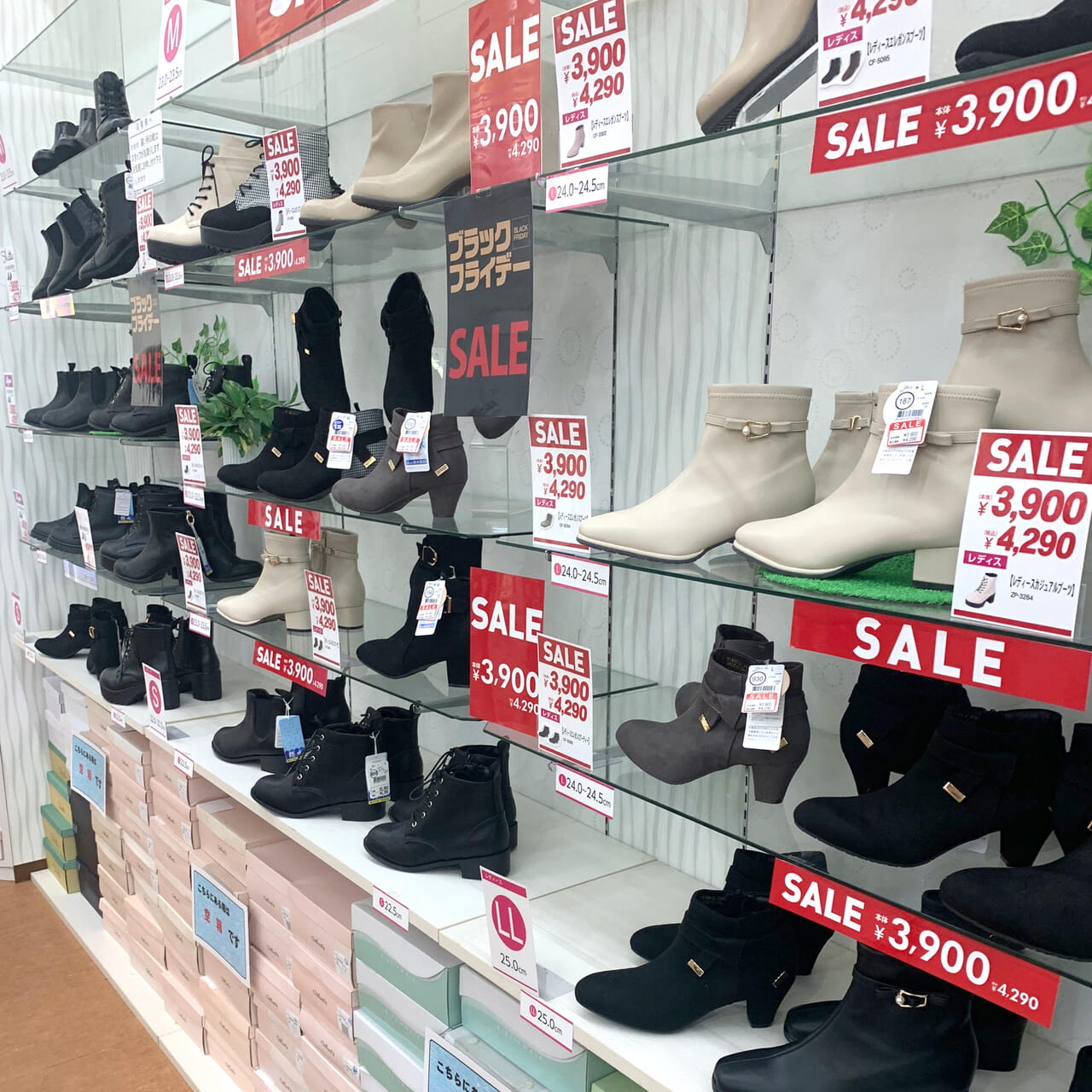 「SHOE‐PLAZA」でブラックフライデーのセールが開催されています!!