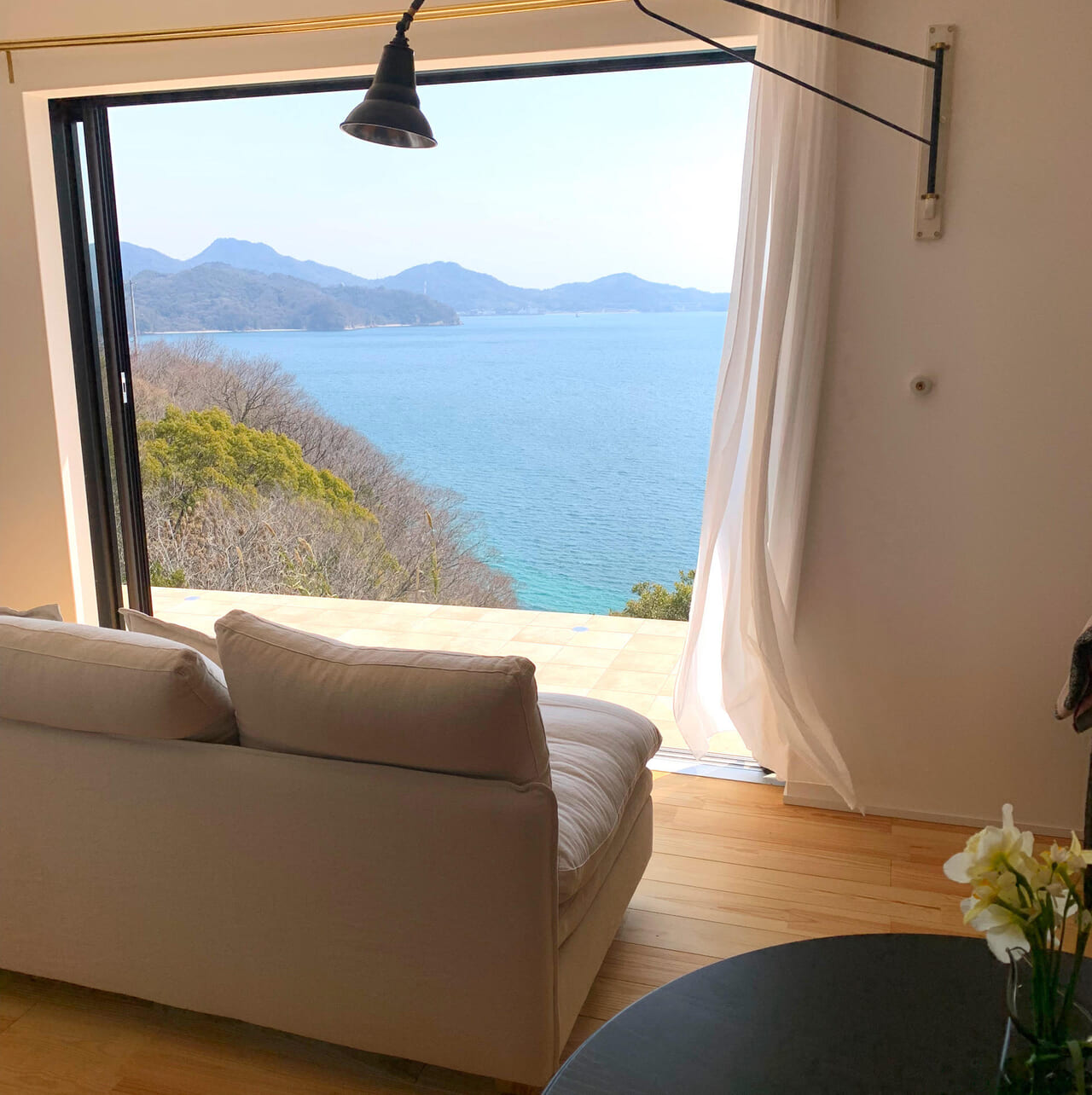 大三島の美しさとこだわりの設備や眺めを楽しむことができる宿泊施設「Yu-Rah」がオープンしました!!