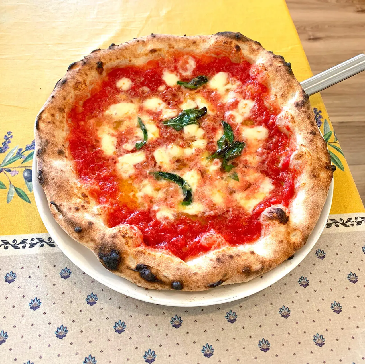 伯方島の「イゾラーニ」ではしまなみの食材を使用した美味しいピザが食べられます!!