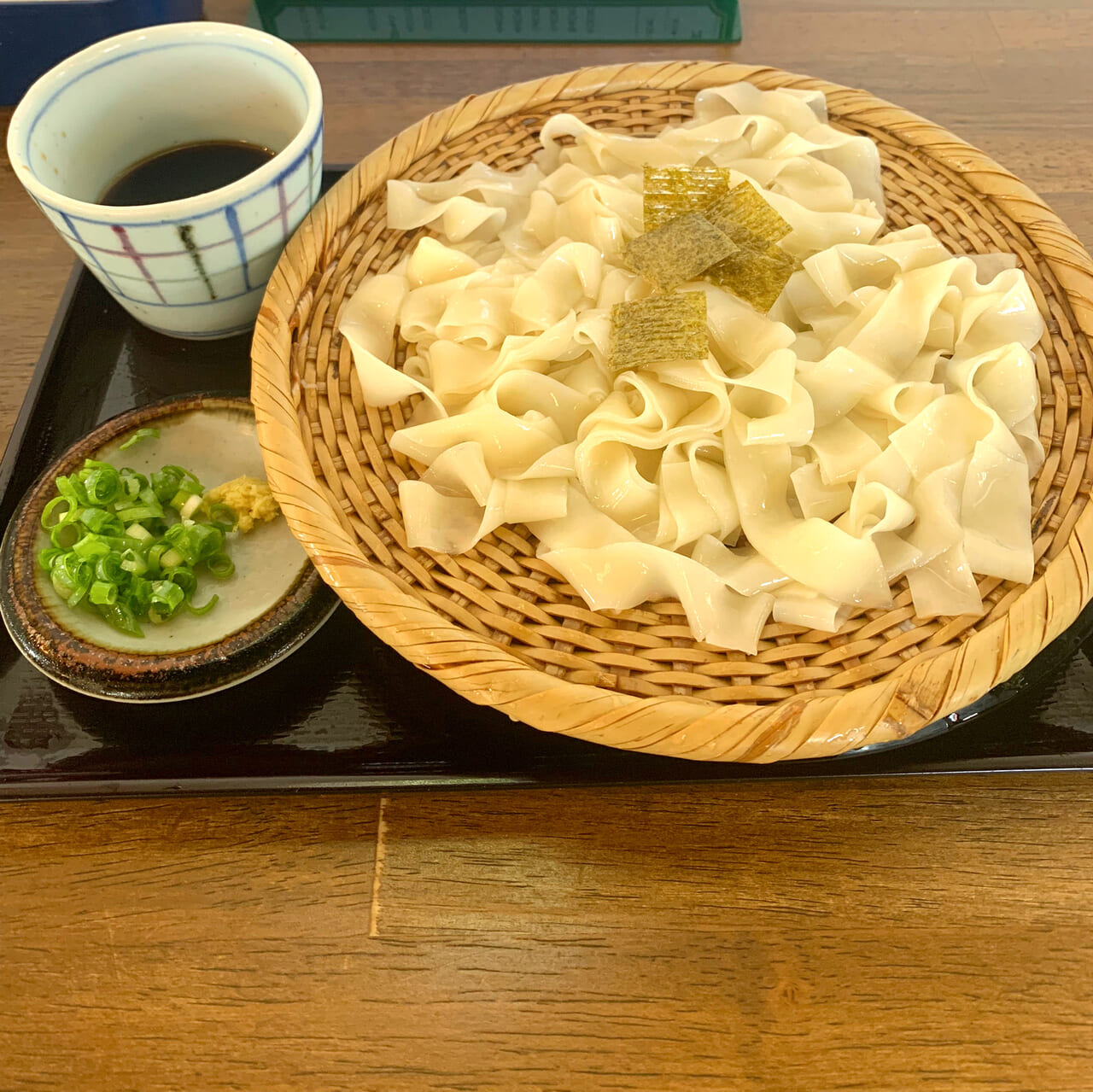 北高下町の「そば正」では歴史ある美味しいお蕎麦と珍しいきしめんが食べられます!!