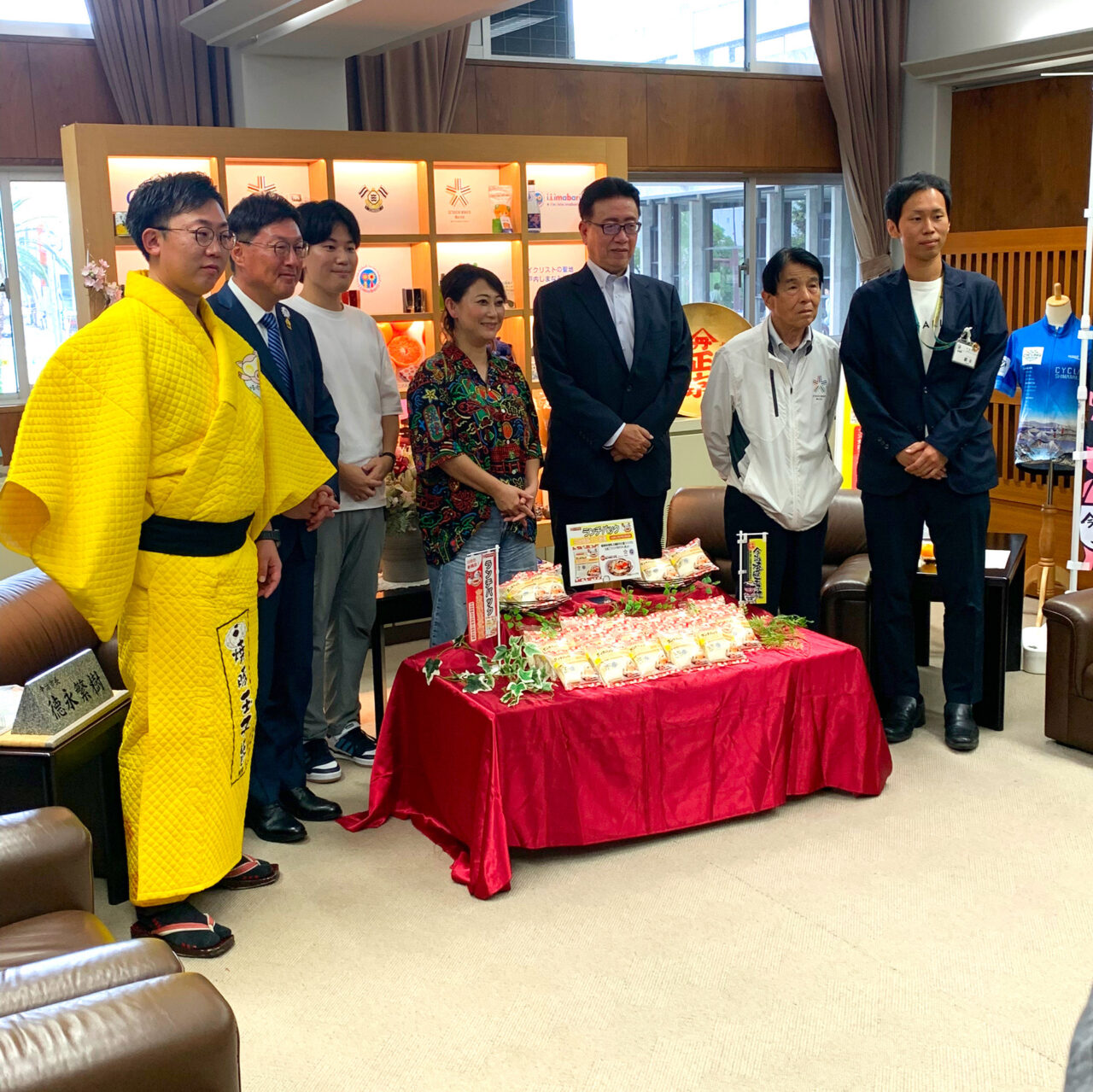 11月から四国4県、中国地区5県で「ランチパック焼豚玉子飯味」が発売決定!!