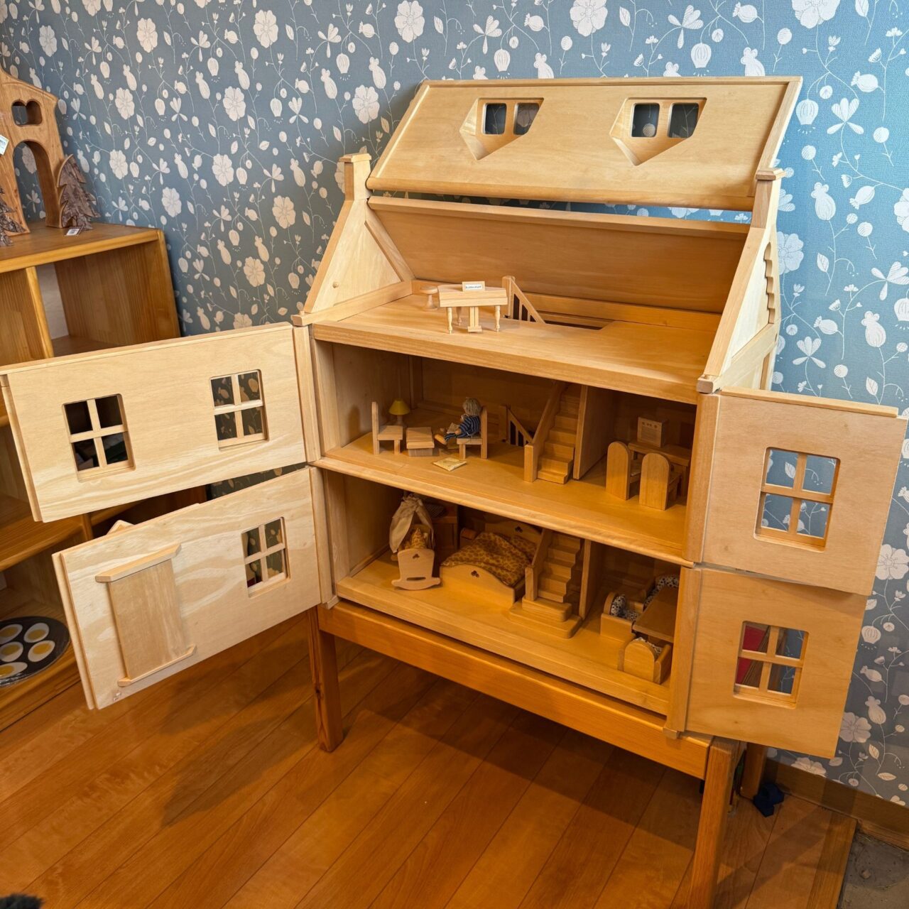 【今治市】「おもちゃの国オズ ウォルナットグローブ」大人も子どもも夢中になる雑貨店