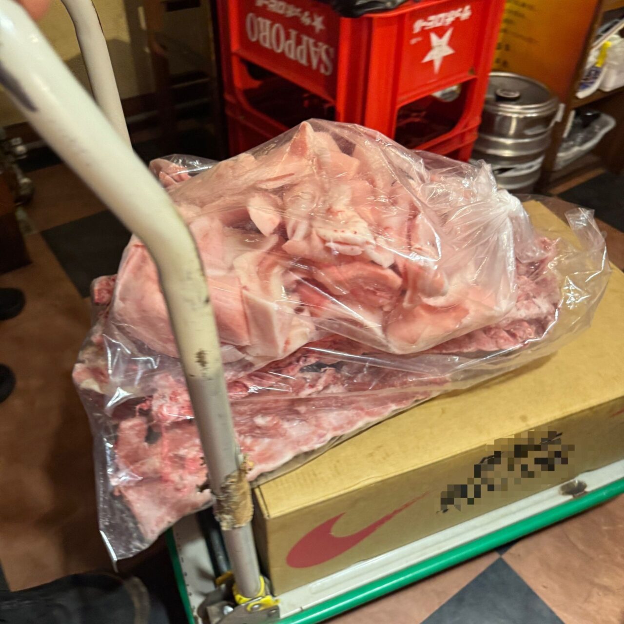 【今治市】「ホルモン酒場アブリヤ阿部商店」で味わう厚切り牛タンと地域愛