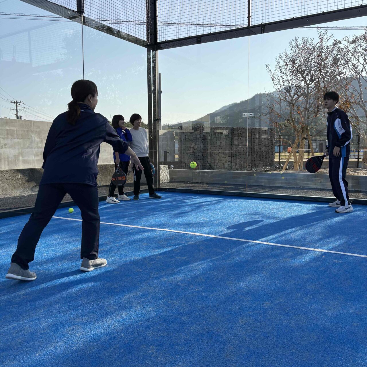 【今治市】11/2にオープンした「パデルビスタ今治」に11月15日(土)、11月16日(日)に北尾 太一選手がやってくる!