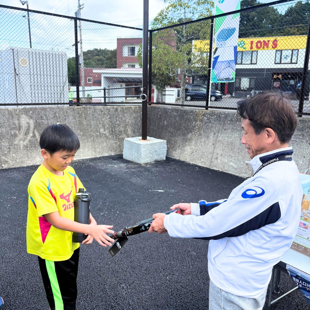 【今治市】日本トップレベルの選手たちが集結! パデルビスタ今治の「オープニングフェスタ」を体験!
