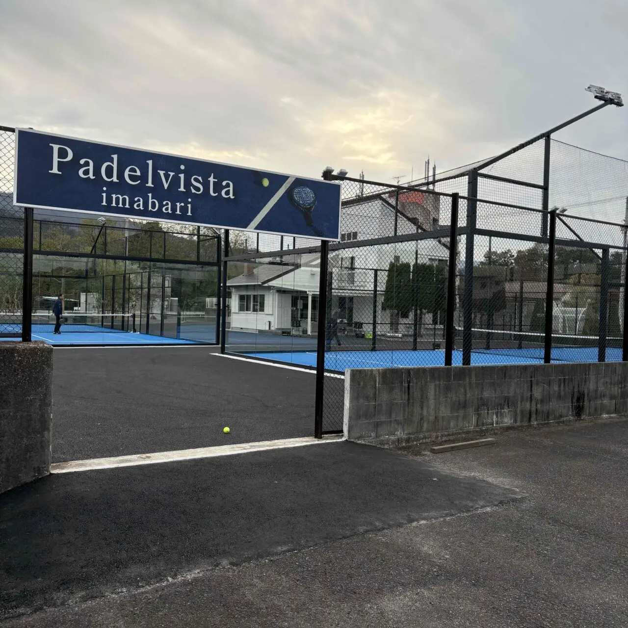 【今治市】11/2にオープンした「パデルビスタ今治」に11月15日(土)、11月16日(日)に北尾 太一選手がやってくる!