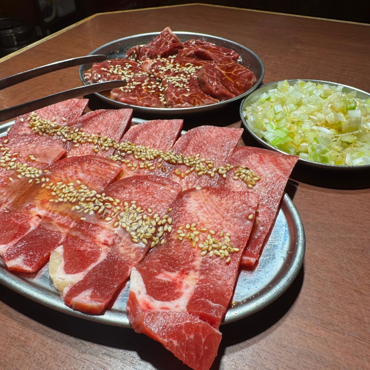 【今治市】「ホルモン酒場アブリヤ阿部商店」で味わう厚切り牛タンと地域愛