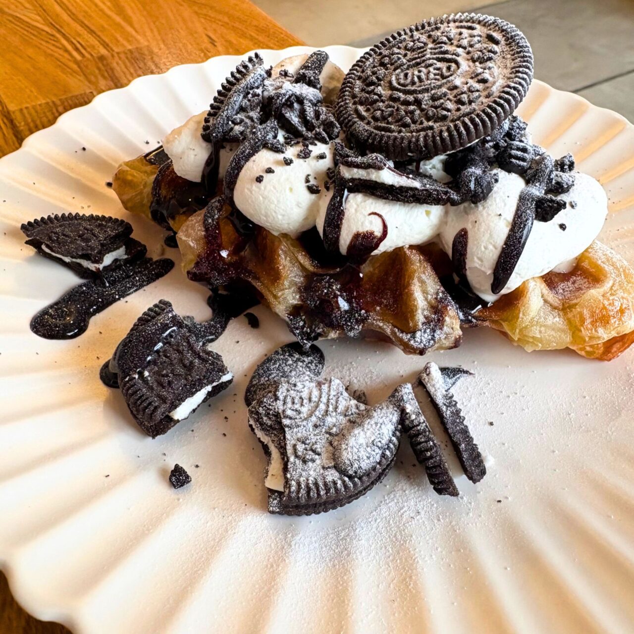 【今治市】アサイーボウルが人気のハチカフェでクロワッサンのような食感が楽しめるワッフル「クロッフル」が提供スタート!