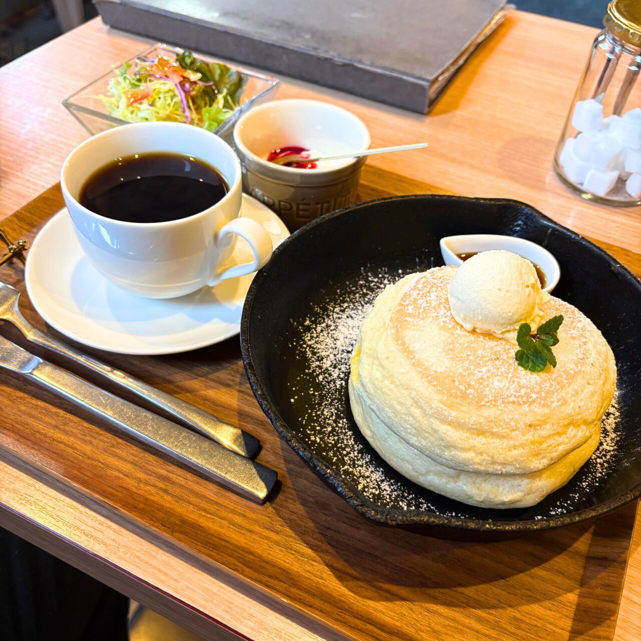 【西条市】プルプルと震えるほどに柔らかい! 「Le Lian(ル リアン)」でふわふわのパンケーキを堪能。