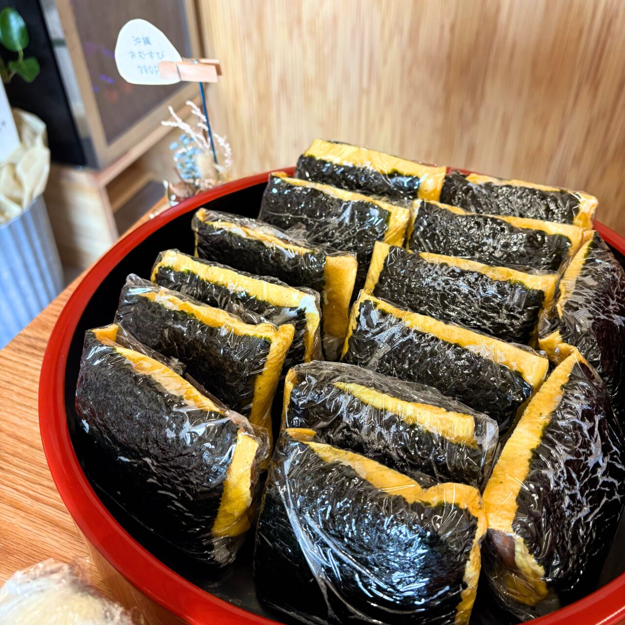 【西条市】先月オープンしたばかりの「おむすび屋まるちゃん」の魅力的なおむすびたちをご紹介!