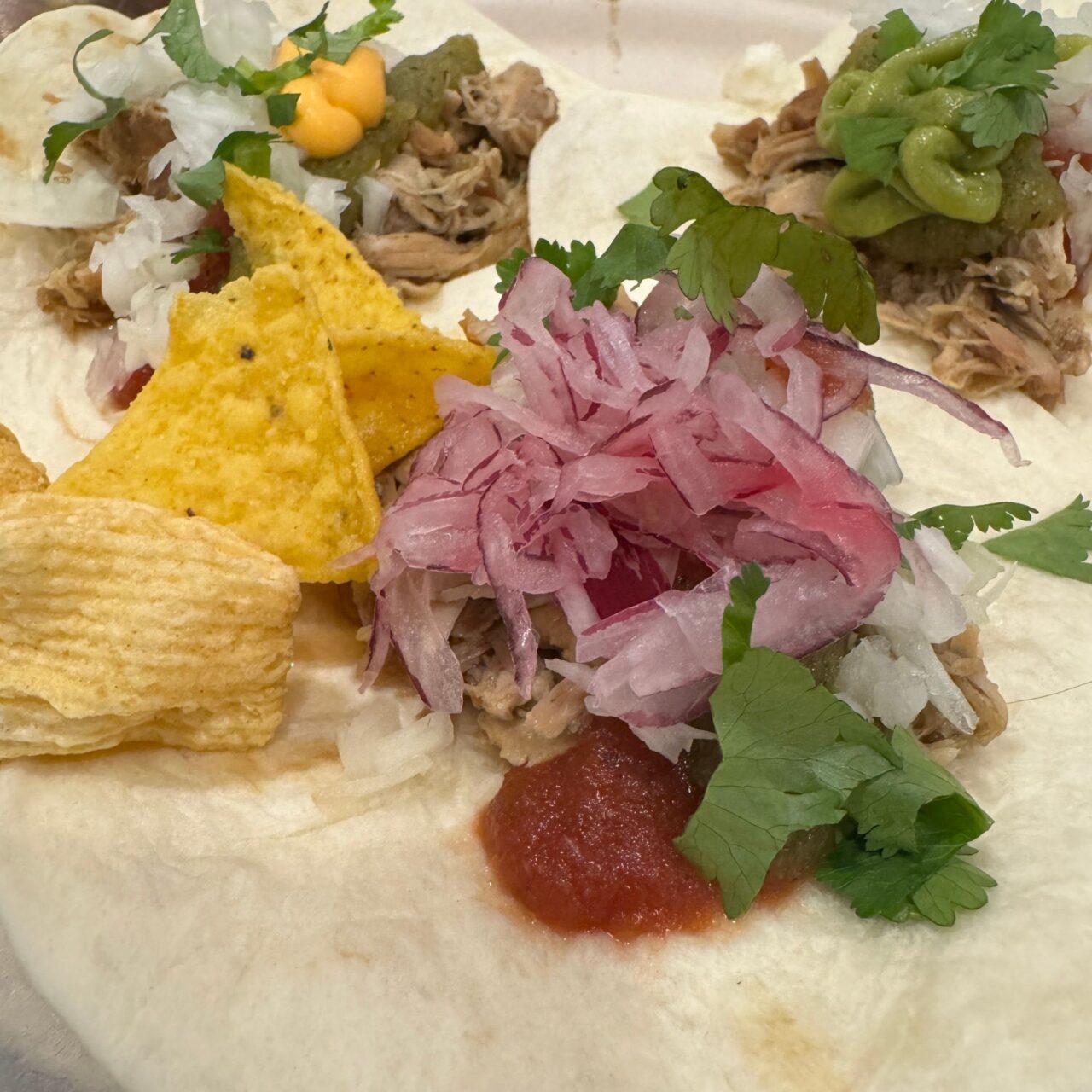 【今治市】毎月2回だけの限定オープン! タコス専門店の「ilL TACOS(イルタコス)」くろごま団地にやってきた