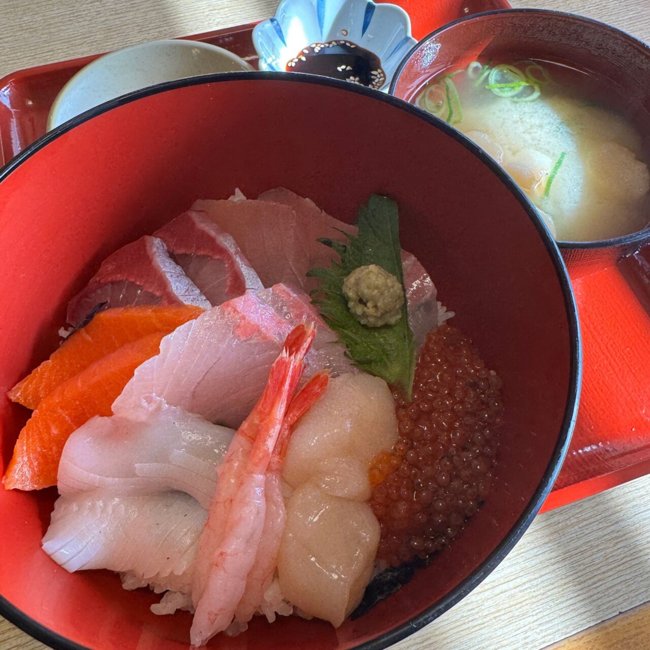 【今治市】魚河岸ごはん 20周年を迎える「矢野鮮魚」が手がけるセルフ食堂の魅力