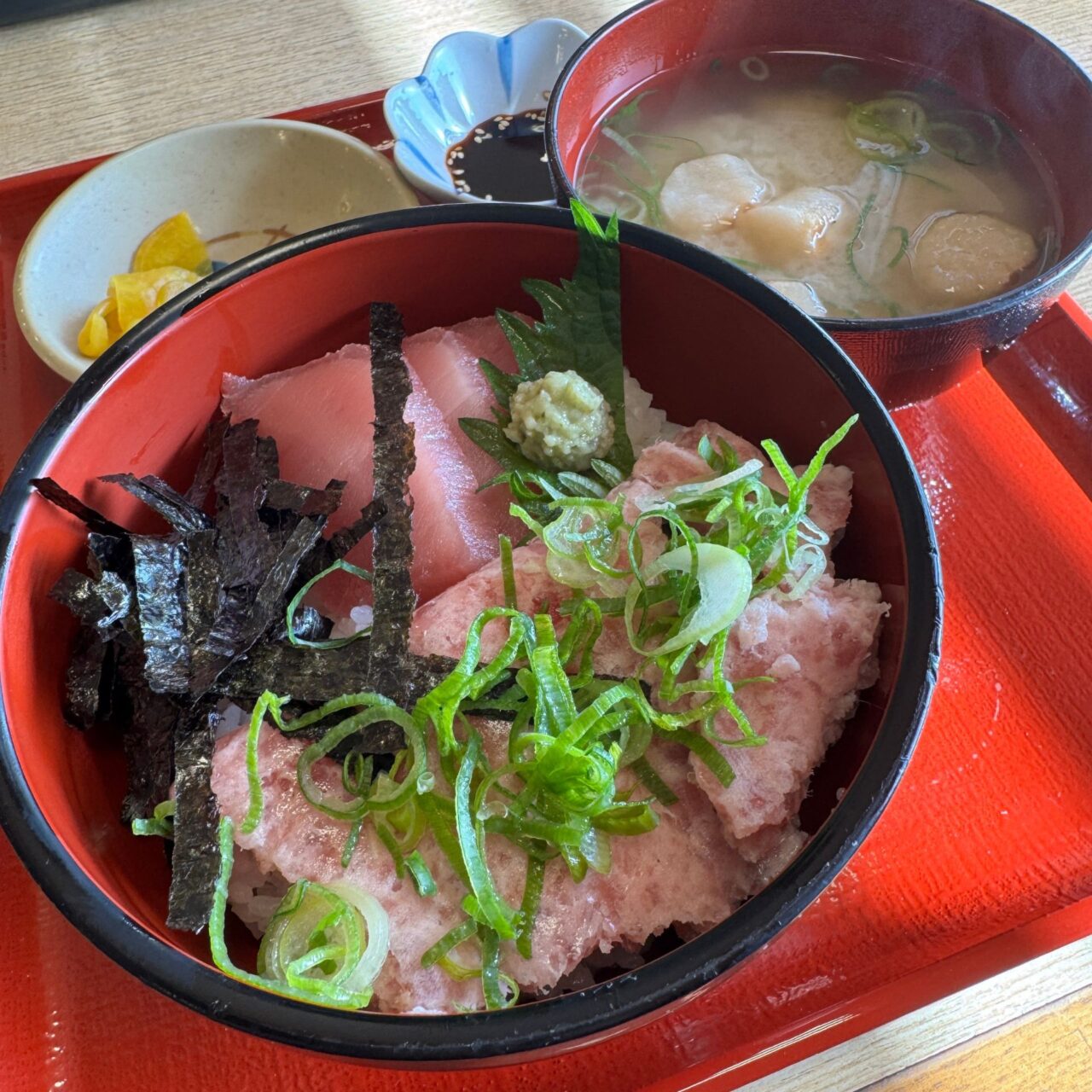 【今治市】魚河岸ごはん 20周年を迎える「矢野鮮魚」が手がけるセルフ食堂の魅力