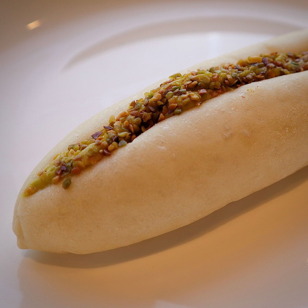 【今治市】新商品紹介! しろねこのパン屋が焼く、春のパン劇場