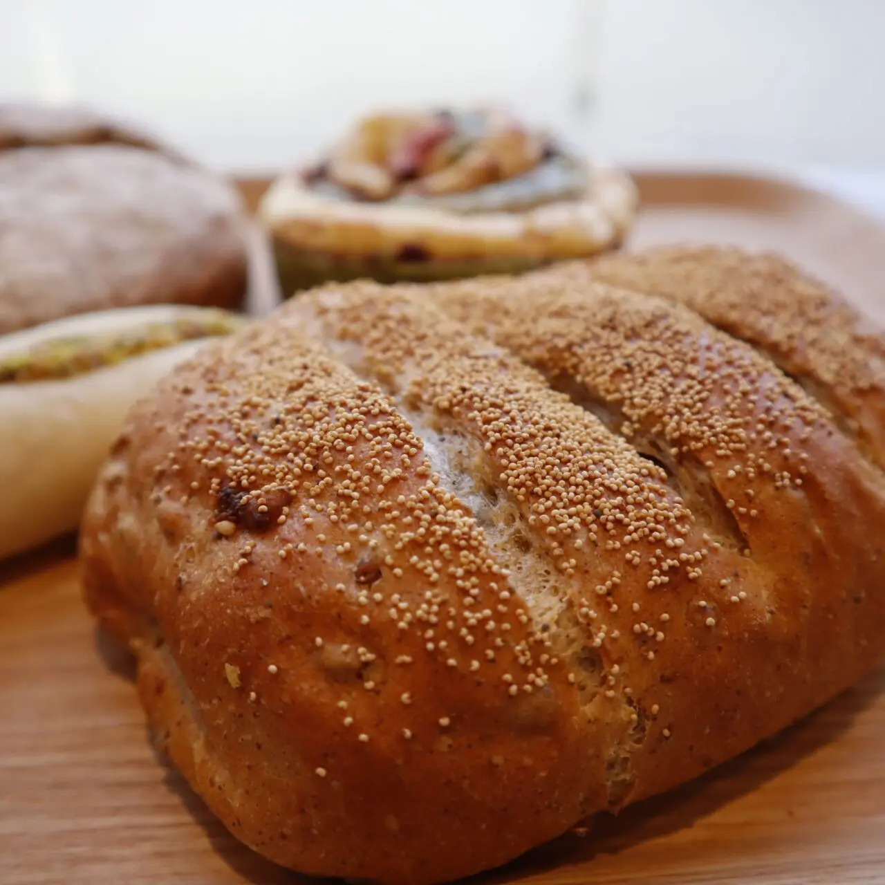 【今治市】新商品紹介! しろねこのパン屋が焼く、春のパン劇場