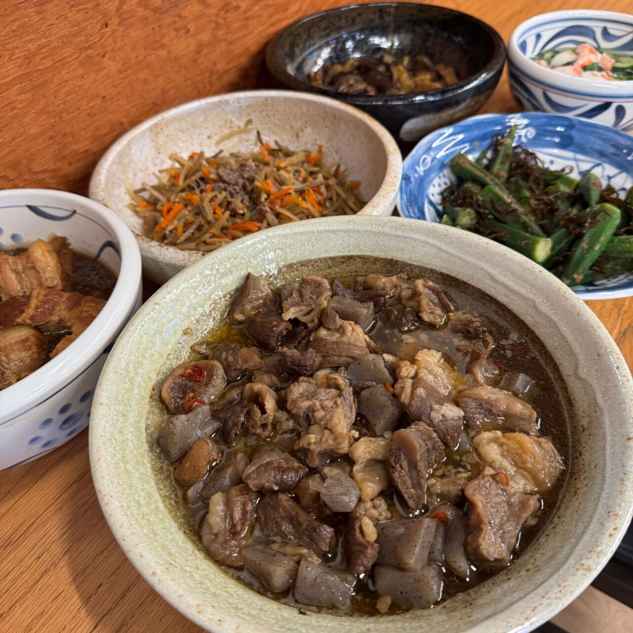 【今治市】2月にオープンしたばかりの「Dining粋人」。5〜6時間煮込む看板ハンバーグと親子で営む温かなダイニング