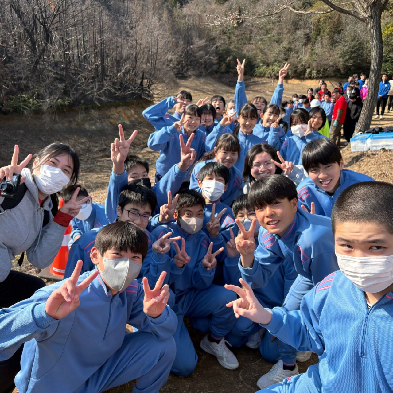 【今治市】朝倉に緑を取り戻そう! 林野火災後の森を取り戻す植樹活動に密着。