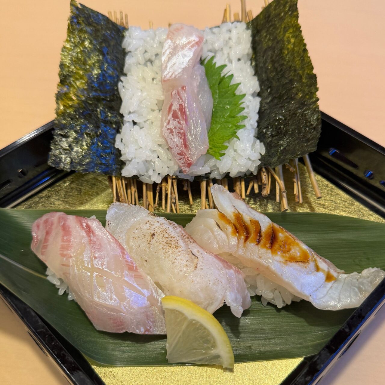 【今治市】「来島海峡すし水軍」880円でブランド鯛五貫! 20周年大感謝祭初陣が4月まで