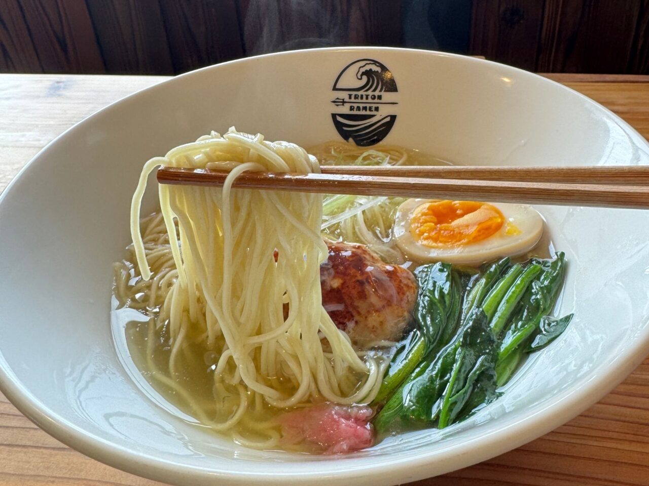 【今治市】トリトンラーメン「春薫る汐らーめん」桜を味わう春限定ラーメン