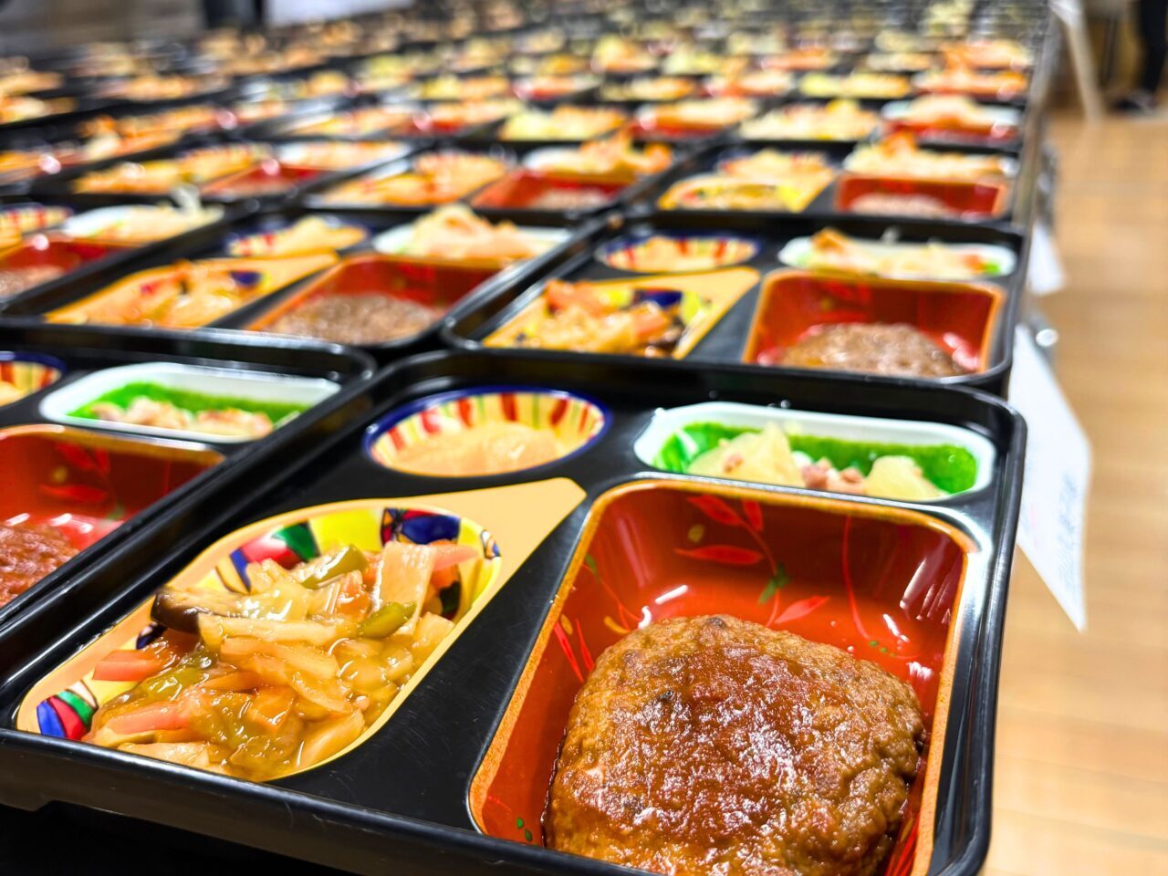 【今治市・西条市】高齢者向けの宅配お弁当「まごころ弁当今治・西条店」の地域密着サービスをご紹介!