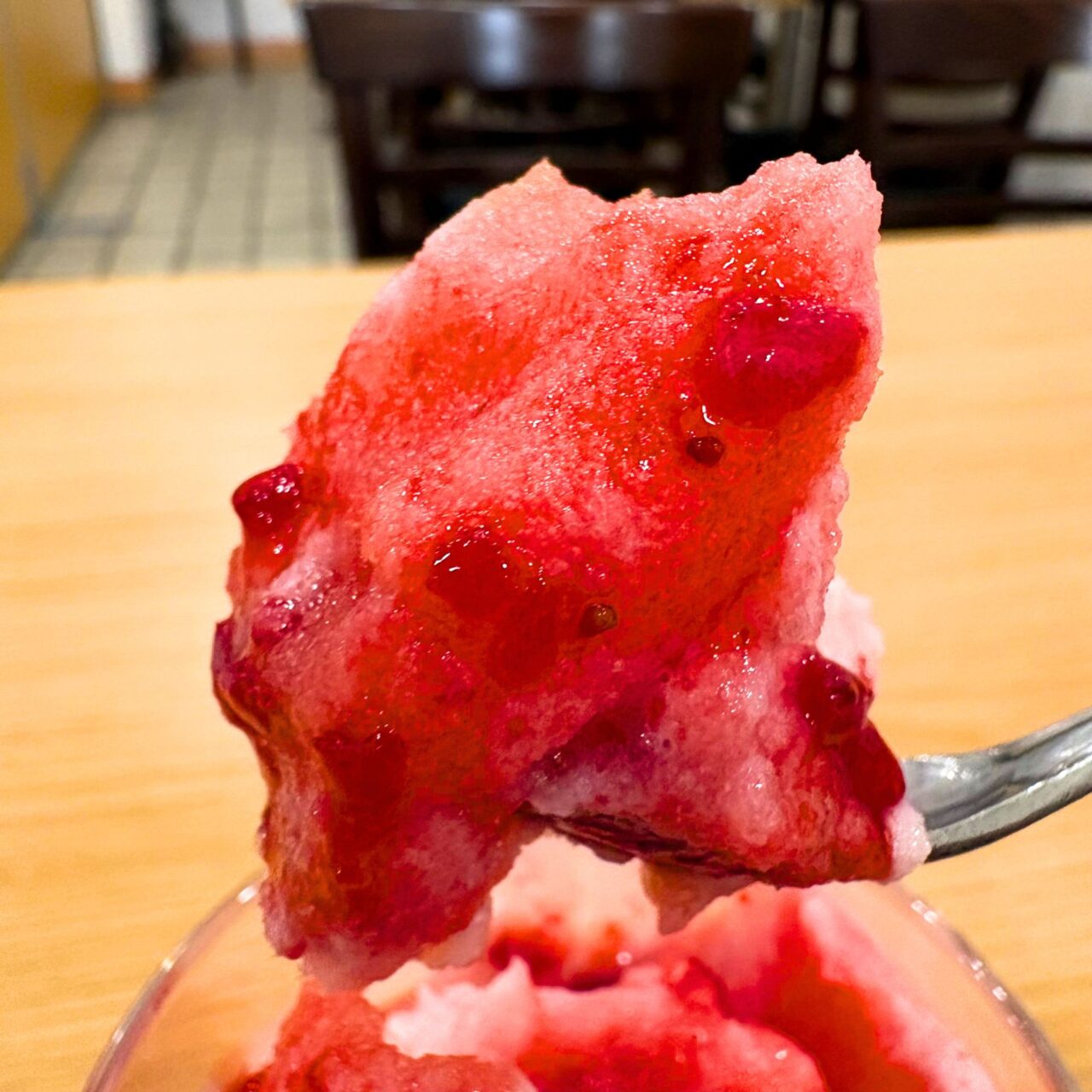 エリーの苺ミルクかき氷のアップ画像