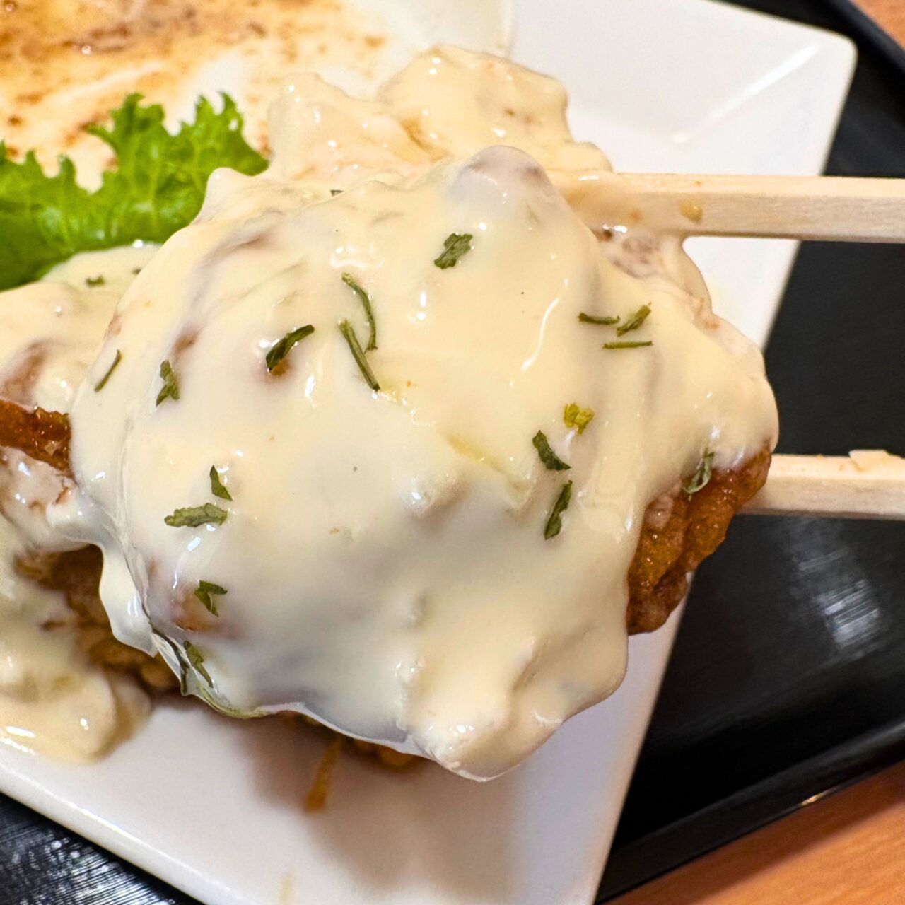 覇王樹のチキン南蛮のアップ画像