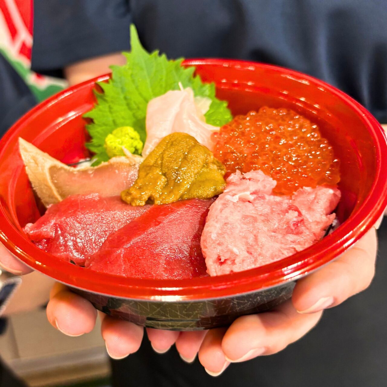 出張！浜焼きうまか市場の海鮮丼
