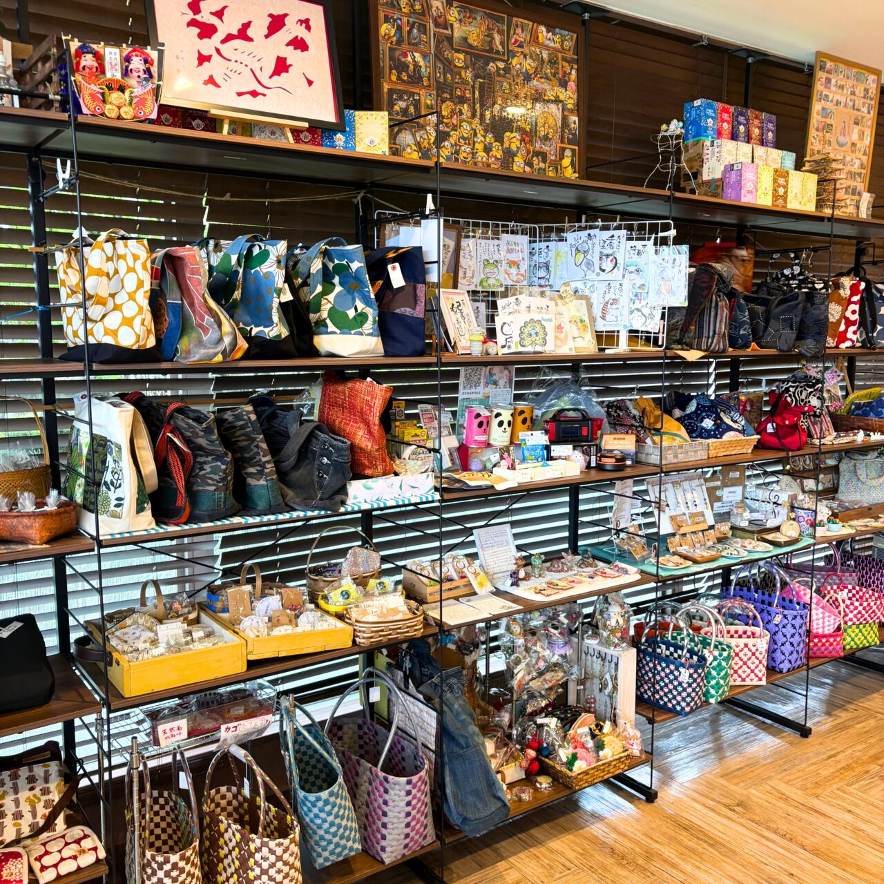 店内の雑貨写真