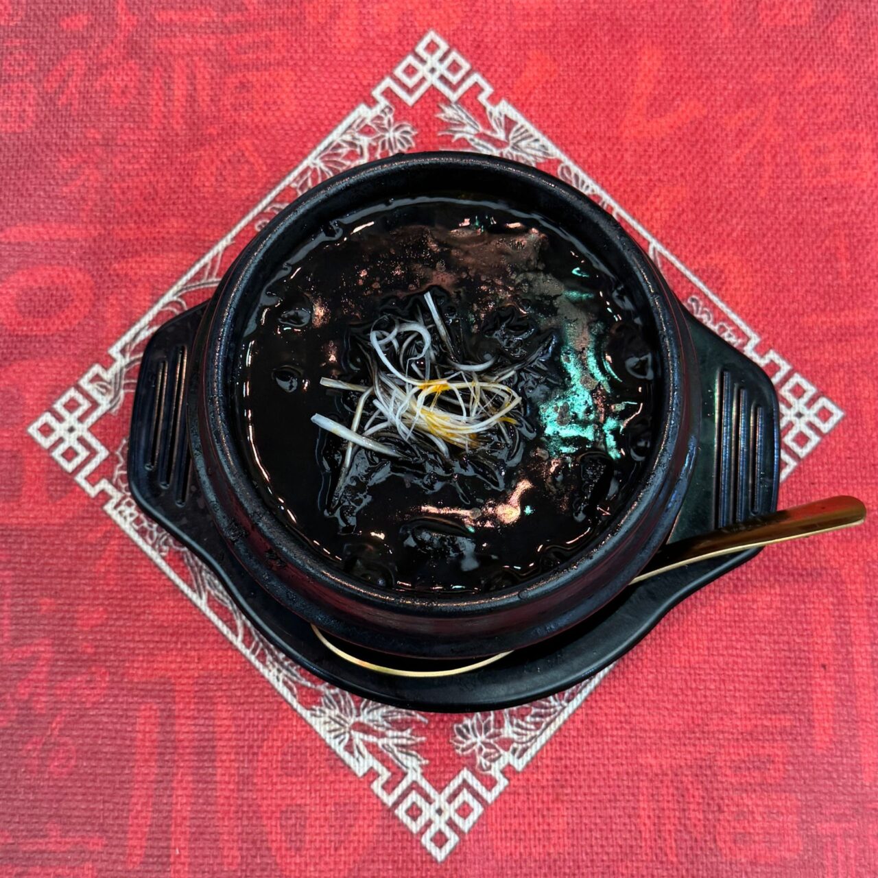 チャイニーズポパイのブラック杏仁豆腐