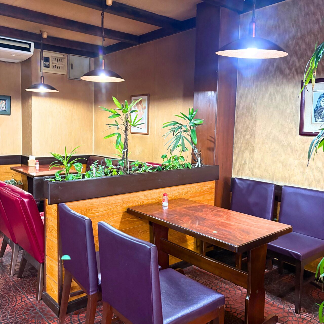 喫茶ロンの内装写真