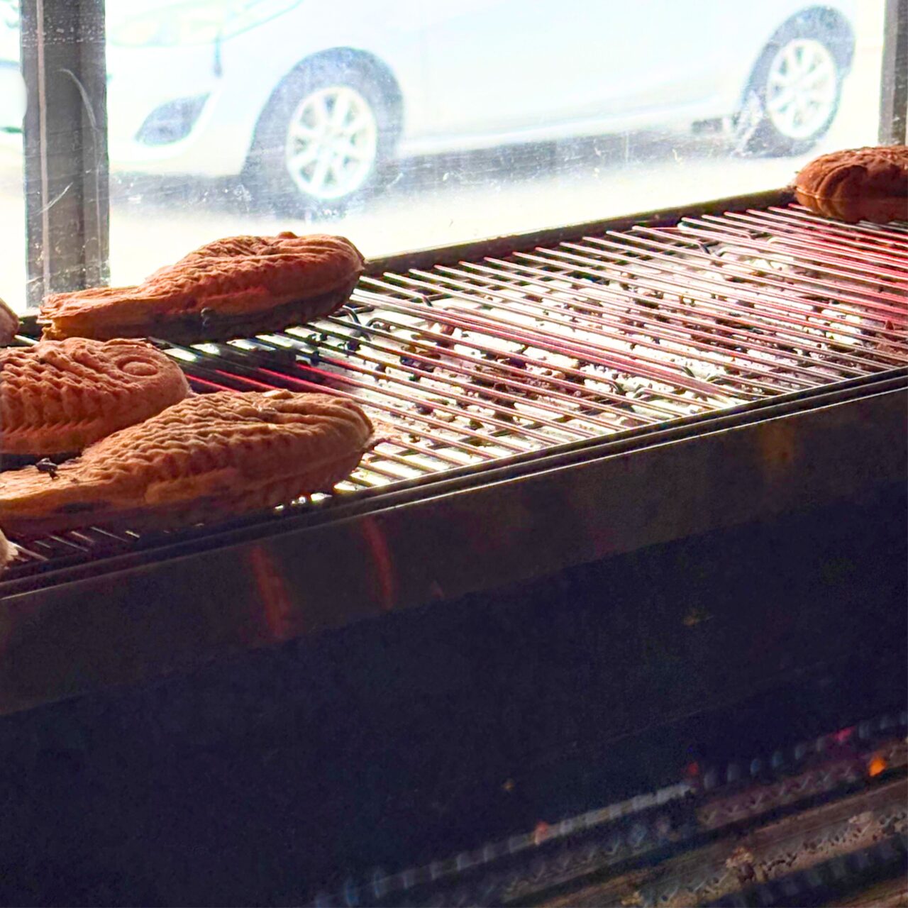 焼いている途中の壬生川たい焼き