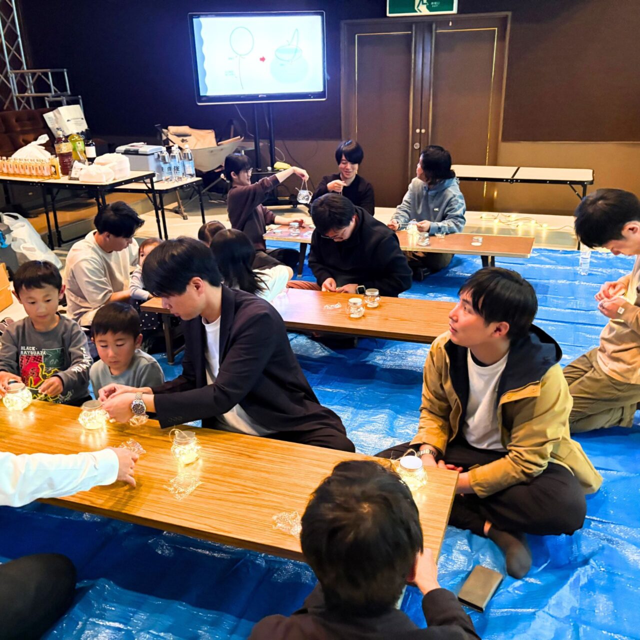 ランタンの制作風景