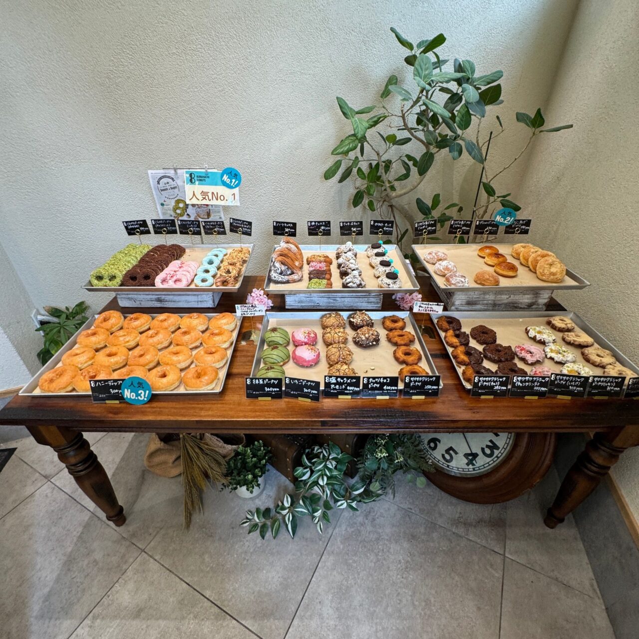 KURAHACHI DONUTS くらはちドーナツで販売されているドーナツたち