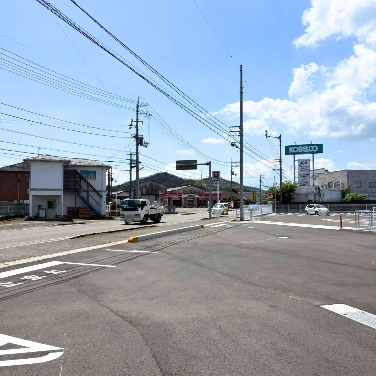ドラッグストアmac今治桜井店の目の前の道路