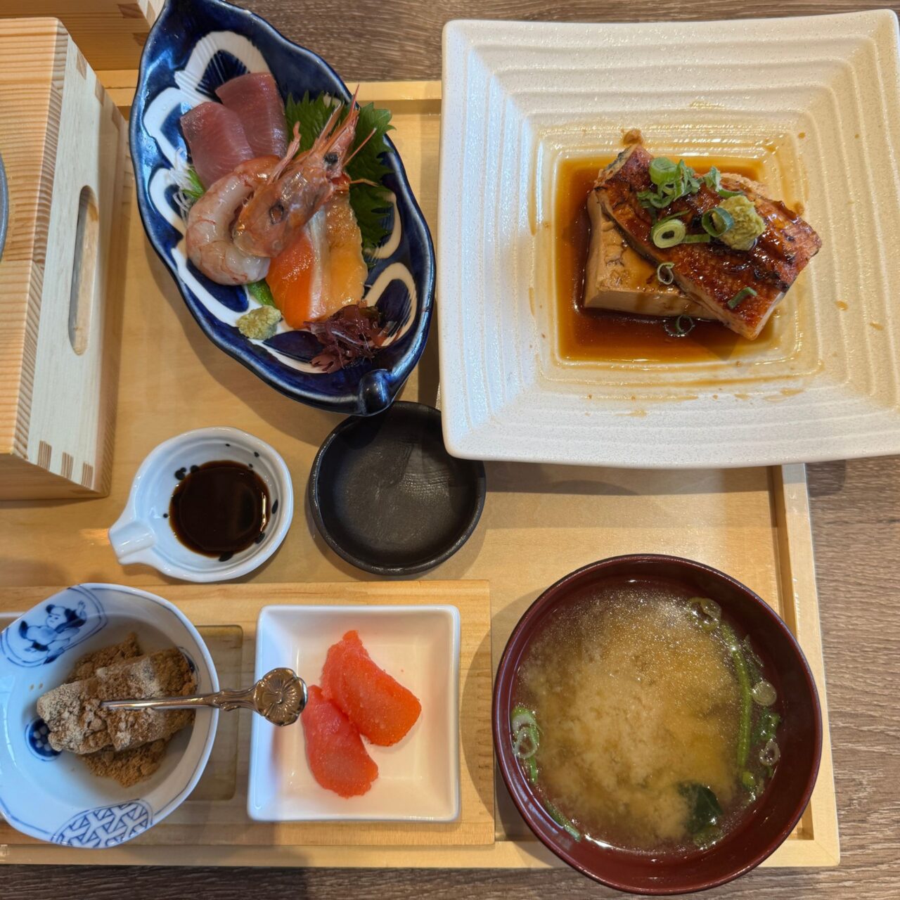 五穀イオンモール今治新都市店で販売されている五穀豊穣定食の画像
