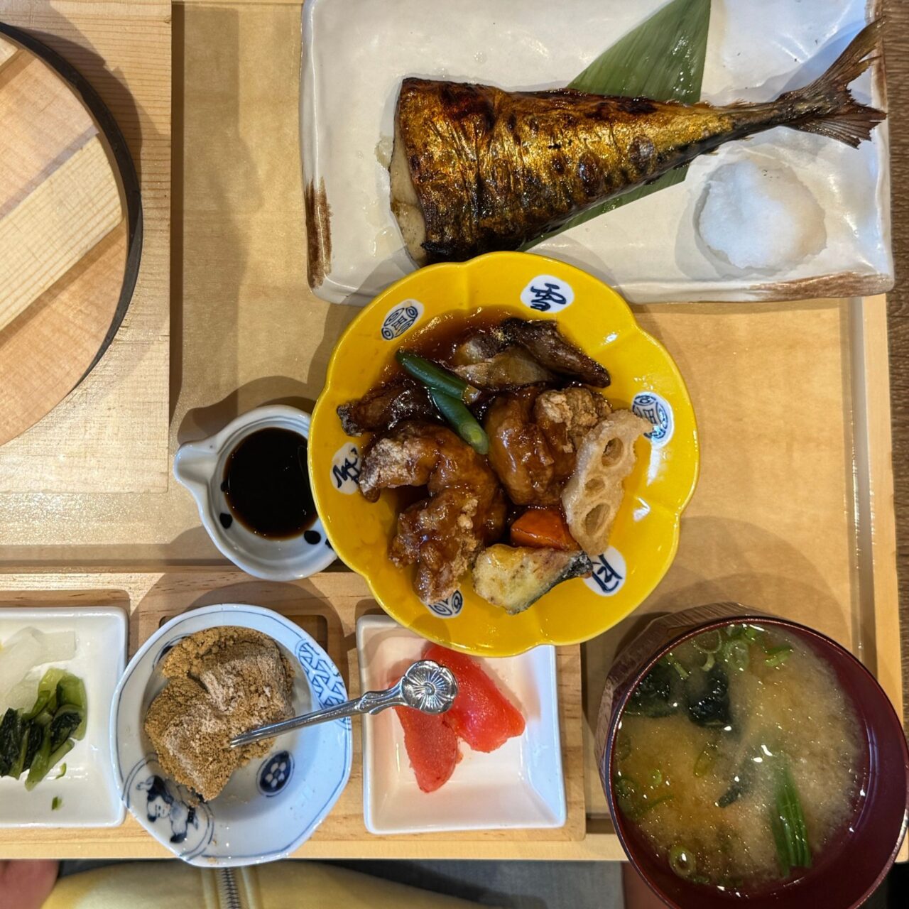 五穀イオンモール今治新都市店で提供されている五穀田園定食の画像