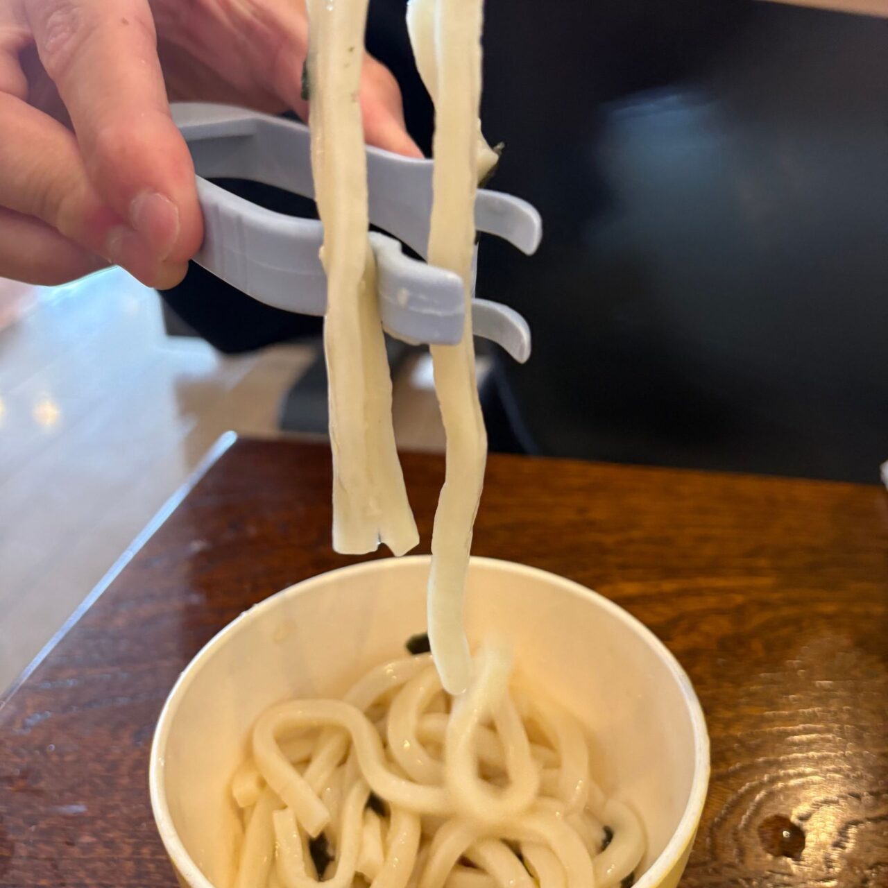つるべぇに設置されたうどんカッターの画像