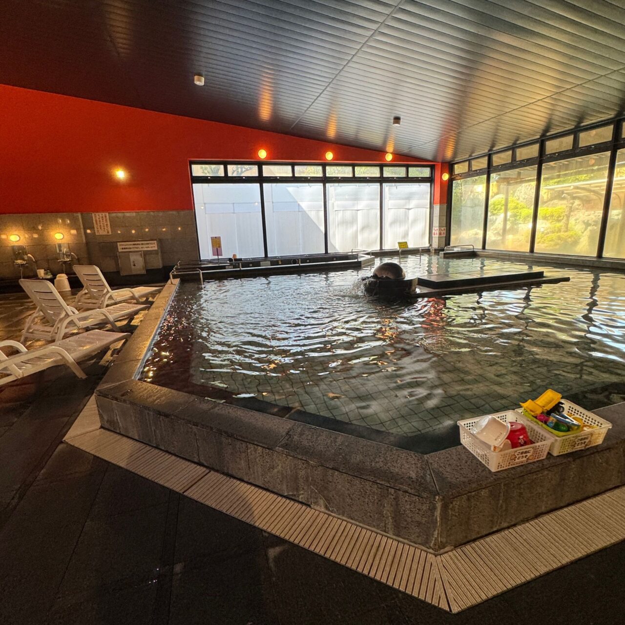 西条天然温泉ひうちの湯の大浴場