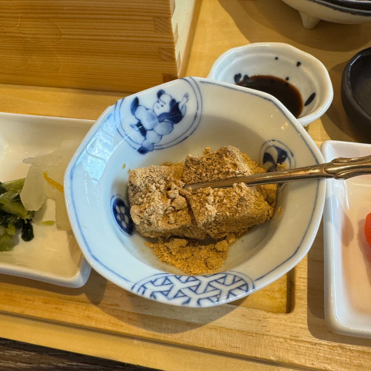 五穀イオンモール今治新都市店の手作り　本わらび餅