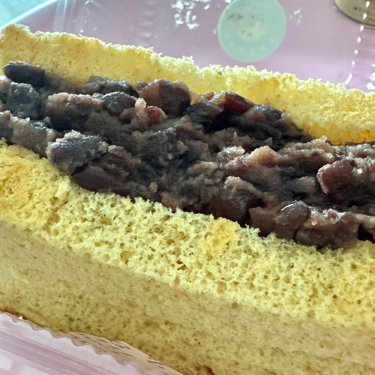 シフォンケーキ専門店 おやつやさんのきなこあずきクリーム