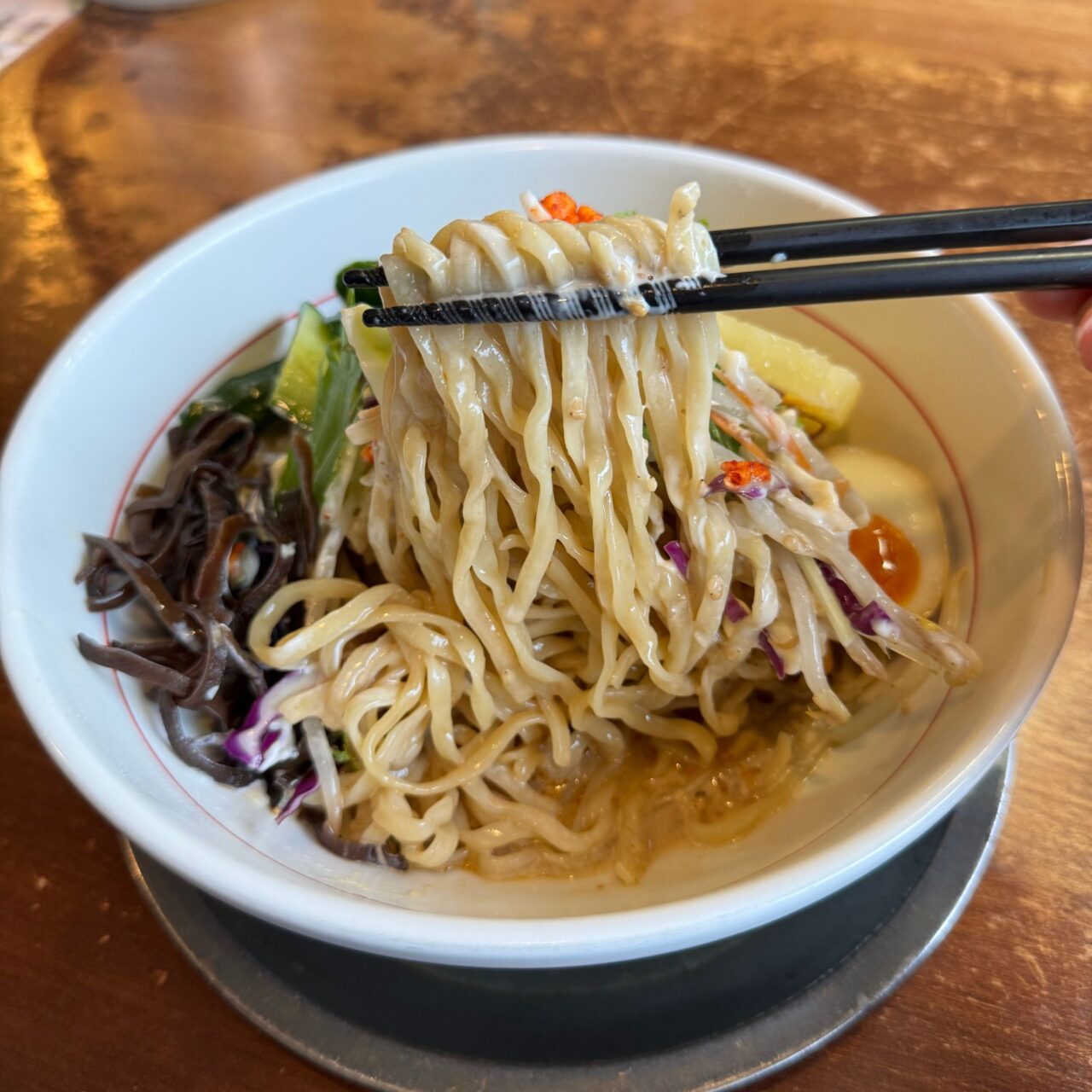 骨流冷やし中華の中太麵