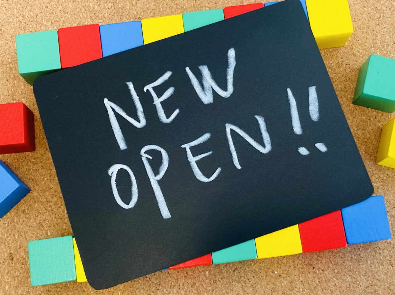 NEW OPENの黒板